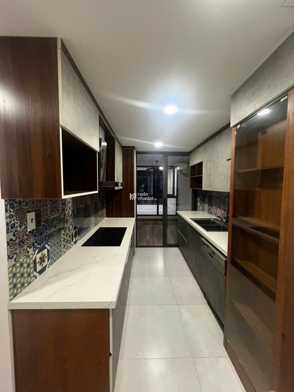 BÁN NHÀ ĐẸP HẺM XE HƠI THÀNH THÁI Q.10 - 3.5*11 - GIÁ TỐT