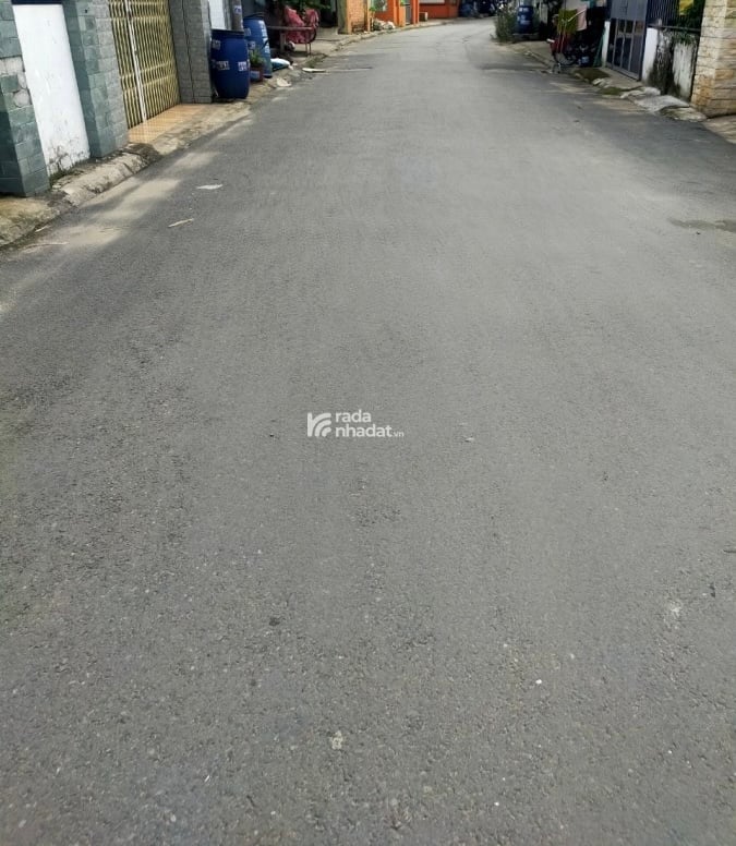 Bán GẤP nhà cấp 4 ngang LỚN 6.6M ngay chợ Linh Xuân gần Phạm Văn Đồng 250M2 chỉ 8.3 tỉ
