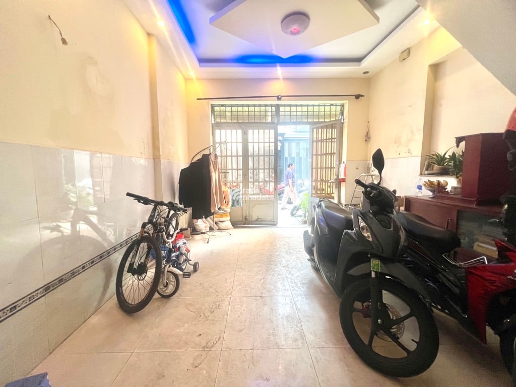 SÁT Q1. HẺM XE HƠI XÔ VIẾT NGHỆ TĨNH, BÌNH THẠNH, 55M2 TIỆN XÂY. GIẢM 350TR CHỈ CÒN 6.15T TL