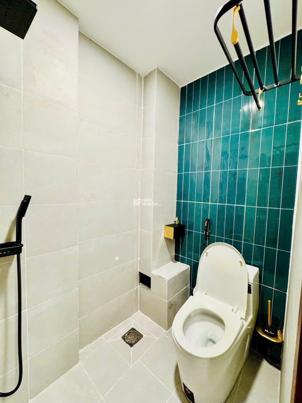 Siêu hiếm! Bán nhà giá tốt Lê Văn Duyệt, Bình Thạnh, 64m2 nhiều tiện ích, SHR giá 3 tỷ 580 TL