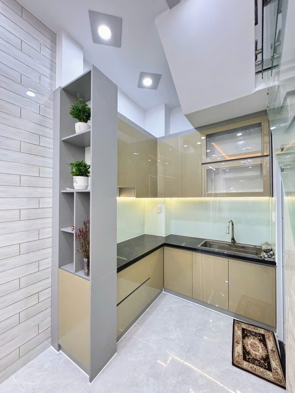 BÁN NHÀ CHIẾN LƯỢC QUẬN BÌNH TÂN - GIÁP QUẬN 6 - XÁCH VALI VÀO Ở NGAY! 