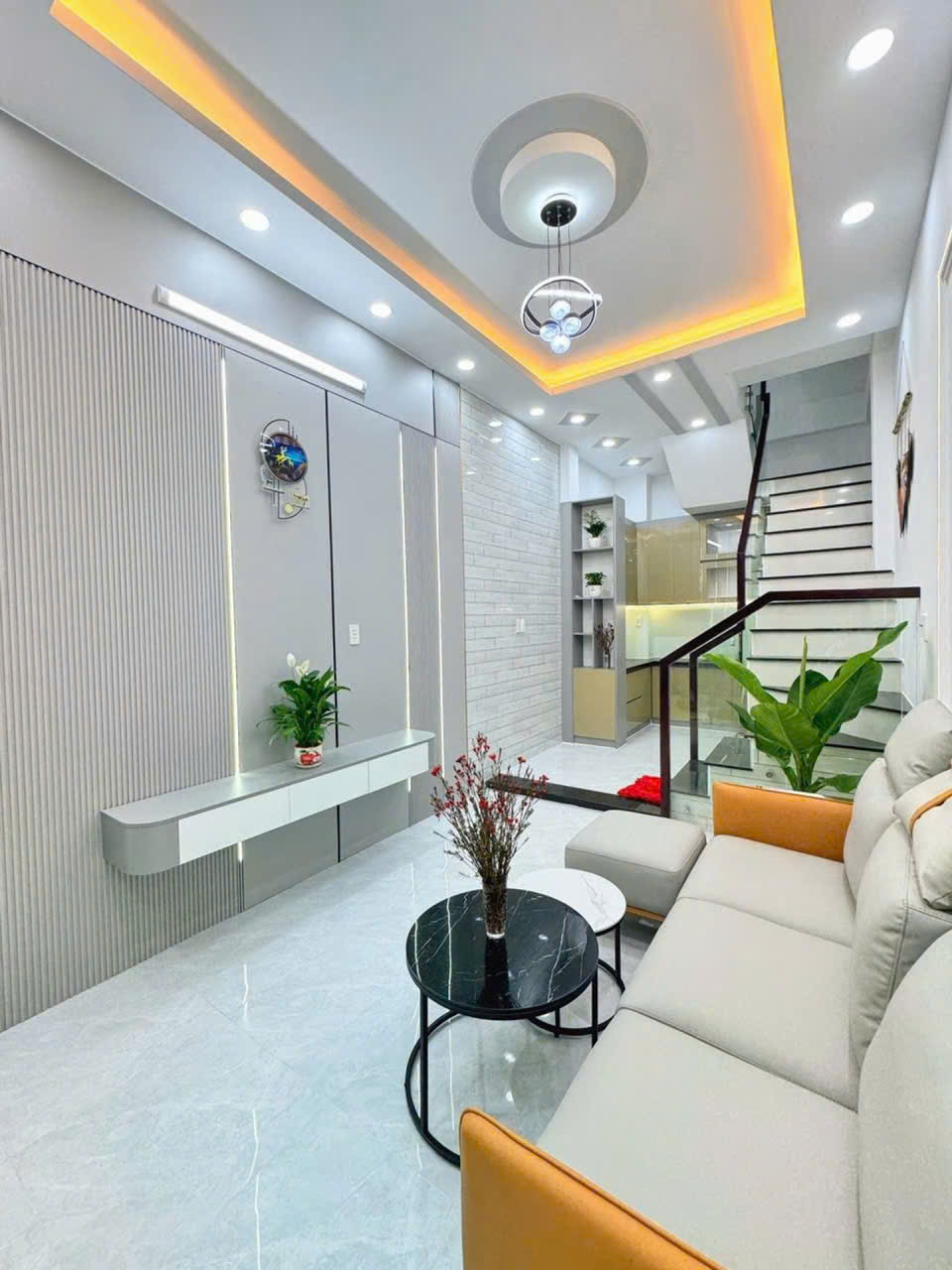 BÁN NHÀ CHIẾN LƯỢC QUẬN BÌNH TÂN - GIÁP QUẬN 6 - XÁCH VALI VÀO Ở NGAY! 