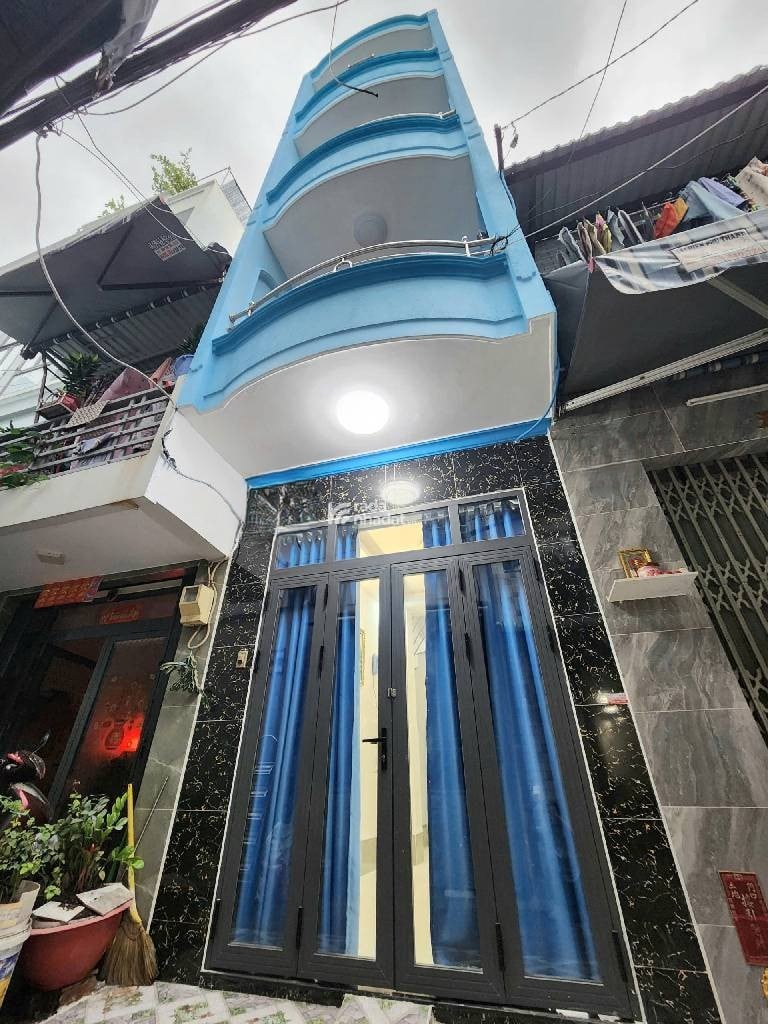 4 TẦNG - GẦN CẦU CHÀ VÀ - GIÁP QUẬN 5 - TÙNG THIỆN VƯƠNG- Q.8-DT: 27M2-  4 TỶ 850. 