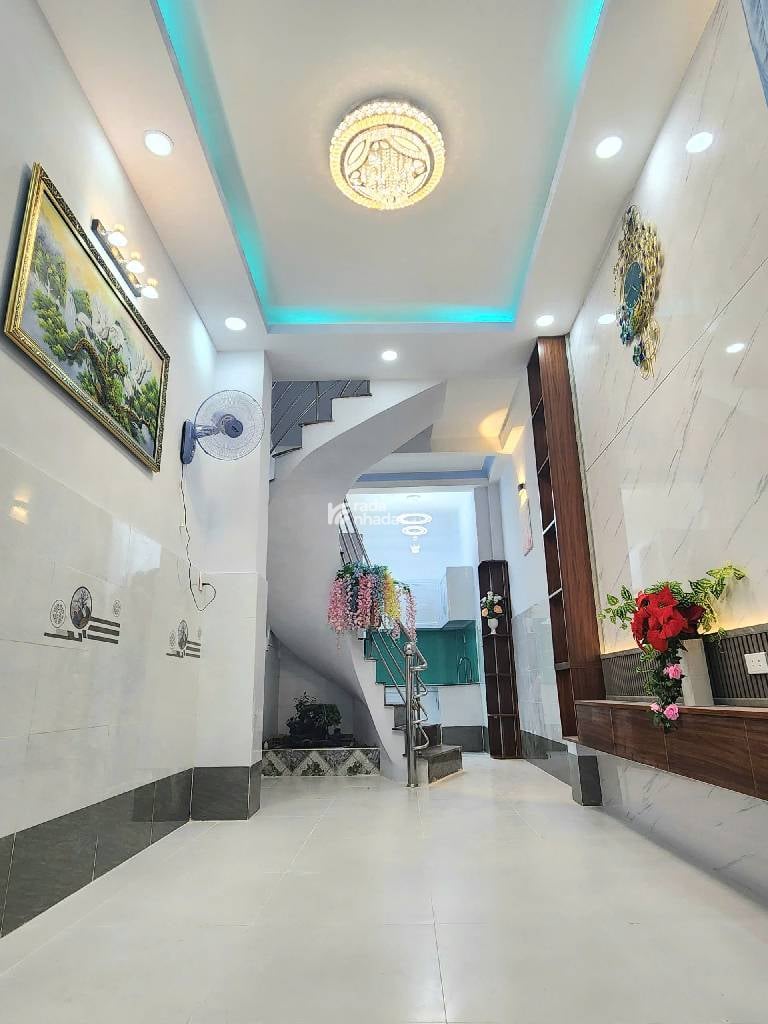 4 TẦNG - GẦN CẦU CHÀ VÀ - GIÁP QUẬN 5 - TÙNG THIỆN VƯƠNG- Q.8-DT: 27M2-  4 TỶ 850. 