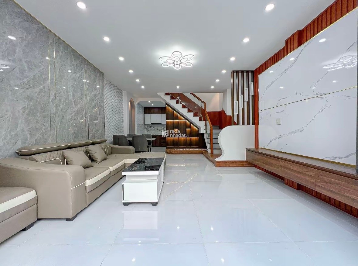 NHÀ NGỘP GIÁ RẺ- DT 100M2 Ở XUÂN THỚI SƠN HÓC MÔN ĐAnG CHO THUÊ 15TR/TH