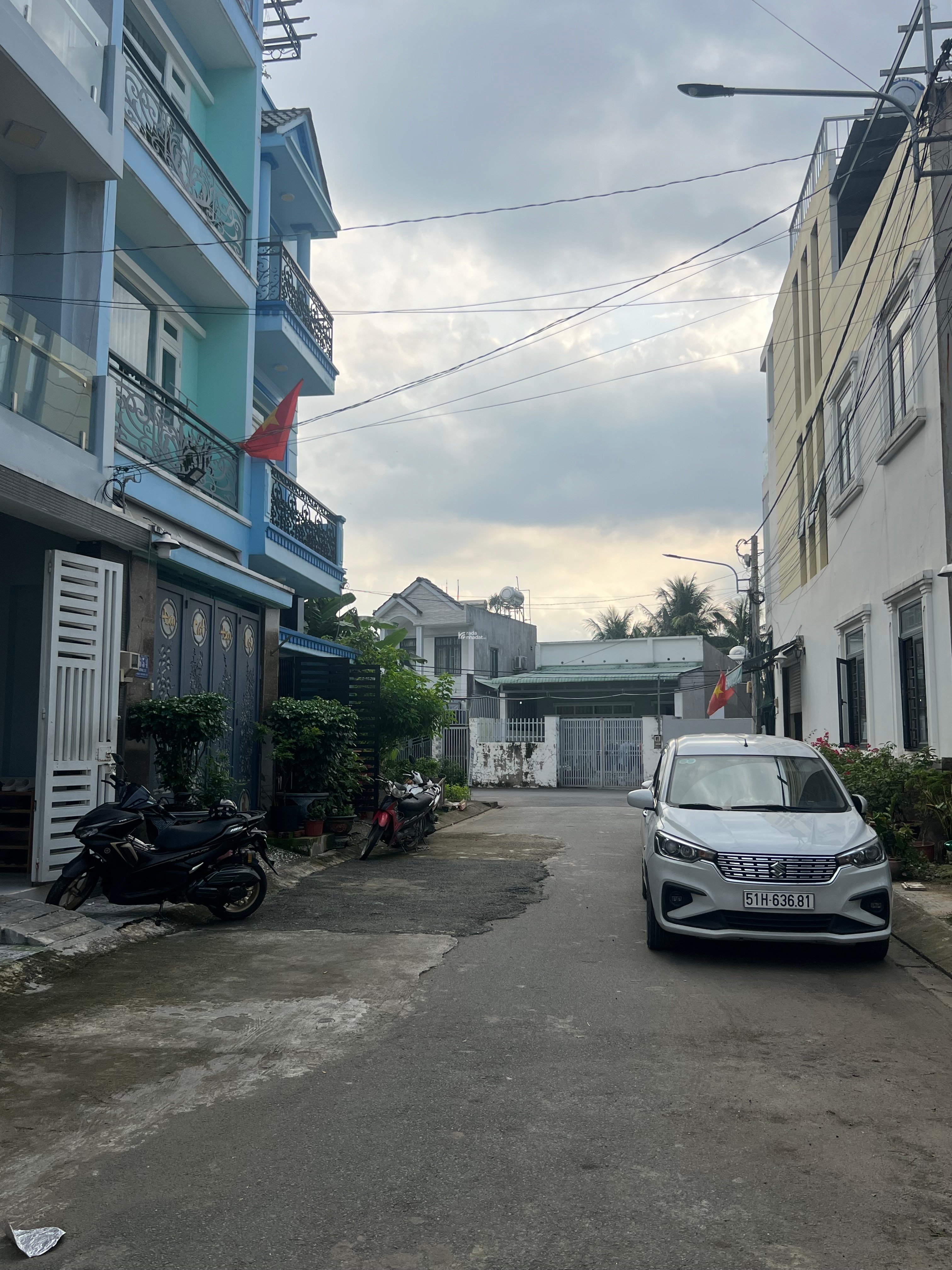 Bán nhà 1 trệt  2 lầu  1 tum  sân thượng, trinh tâm P. Long Trường, Quận 9 - nhỉnh 5 tỷ xíu.