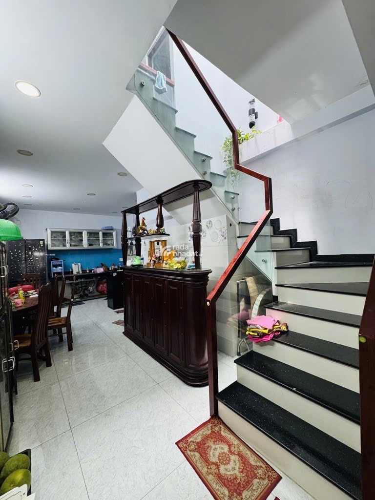 BÁN NHÀ ĐƯỜNG TỈNH LỘ 10,BÌNH TÂN,GIÁP KHU TÊN LỬA (4 x 18 x 2 Tầng) 7.45 TỶ TL