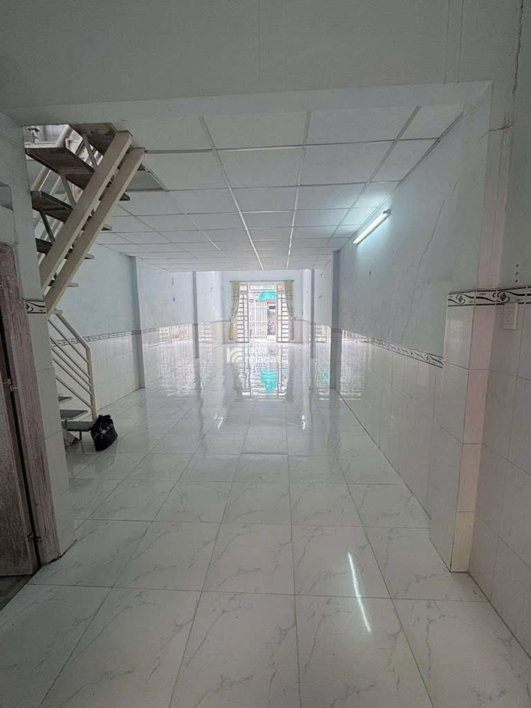 Mặt tiền kinh doanh  Gần chợ Xóm Mới  đường số 1  P13  Gò Vấp  4.2x22m  Giá 10.8 Tỷ