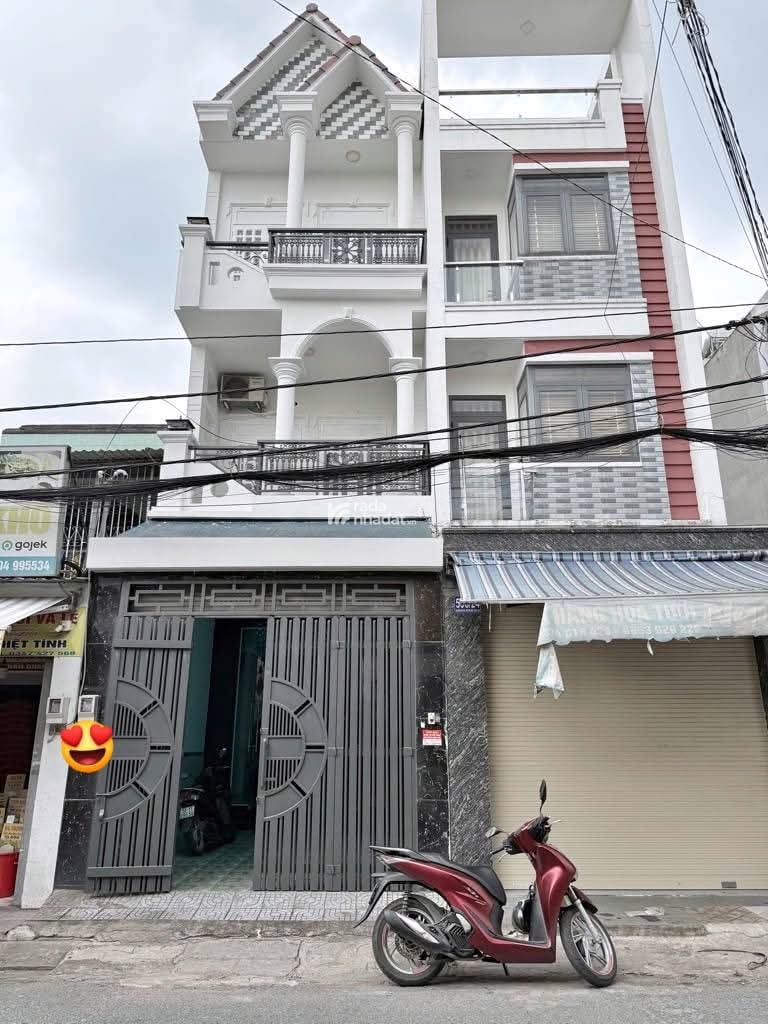 NHÀ MẶT TIỀN TRẦN QUANG CƠ  3 TẦNG KHANG TRANG  KINH DOANH CỰC ĐỈNH NGAY TRUNG TÂM Q12