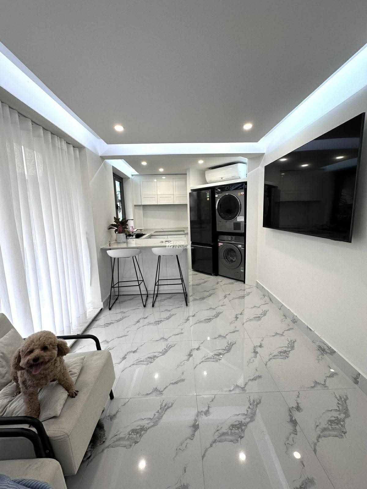 Bán nhà mặt tiền chợ Tân Định Quận 1,ngang khủng 5m8 4 tầng kinh doanh cực đỉnh giảm chào 11,8  tỷ 