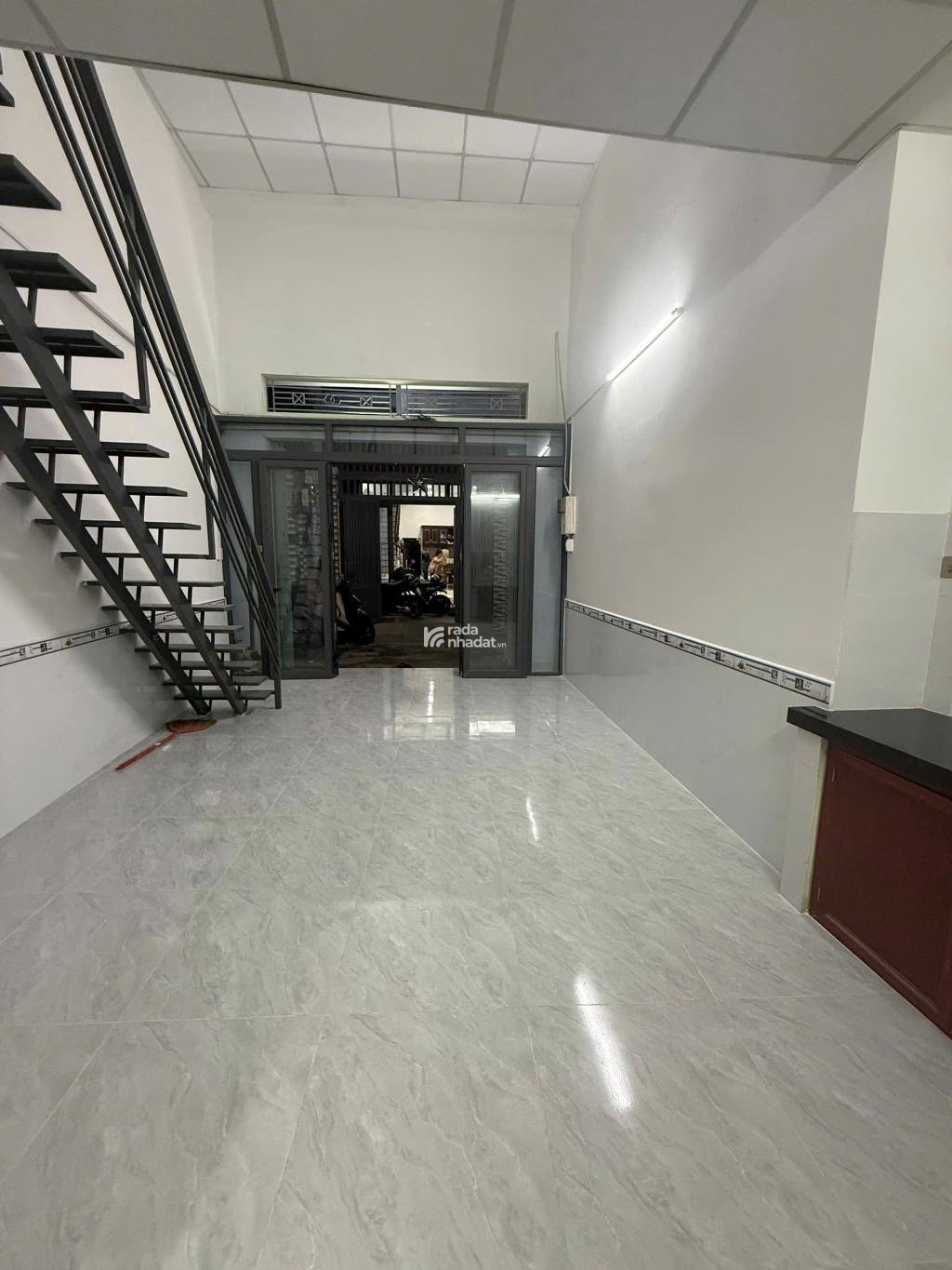 BÁN NHÀ ĐẸP - AEON TÂN PHÚ - KHU DÂN TRÍ - HẺM 4m - NỞ HẬU - THOÁNG MÁT - 40M2 - nhỉnh 3 tỷ
