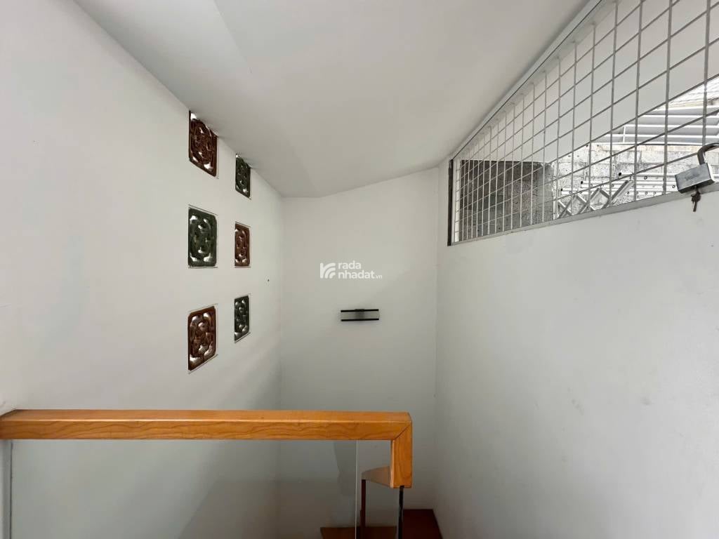 BÁN NHÀ MỚI HẺM 302 HAI BÀ TRƯNG TÂN ĐỊNH QUẬN 1 - 4x17m - GIÁ CHỈ 22 TỶ 