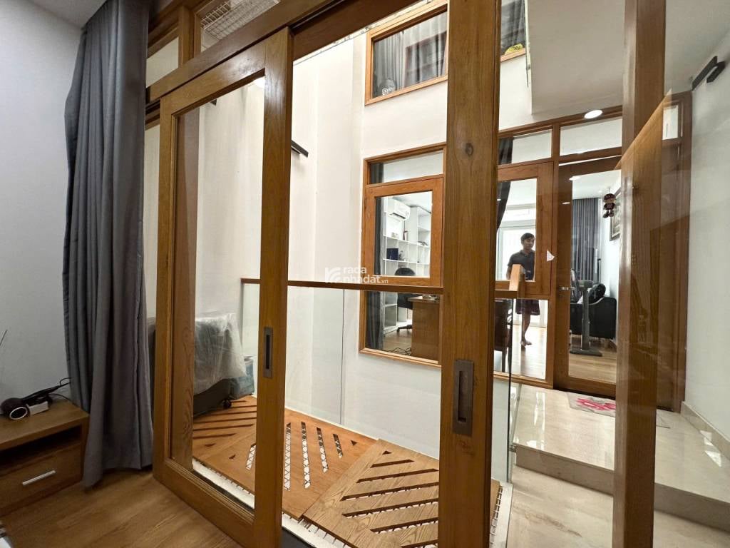 BÁN NHÀ MỚI HẺM 302 HAI BÀ TRƯNG TÂN ĐỊNH QUẬN 1 - 4x17m - GIÁ CHỈ 22 TỶ 