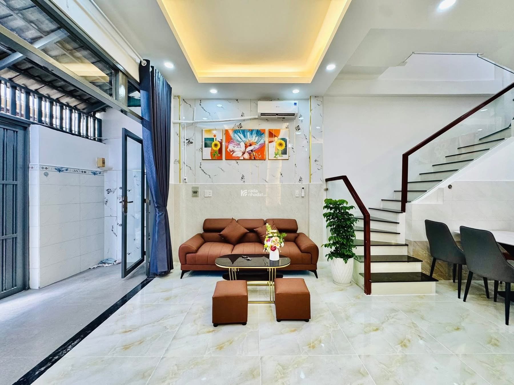 Nhà Hoàng Hoa Thám P6 Q Bình Thạnh , 49,5 m2 , 3 PN , 4WC , 2tỷ530