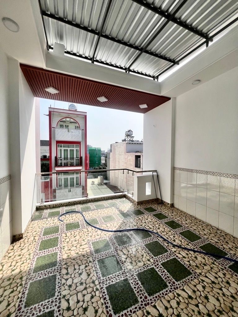 Siêu phẩm 4 tầng Lê Văn Quới- , kết cấu 1 trệt 3 lầu, có tầng HẦM