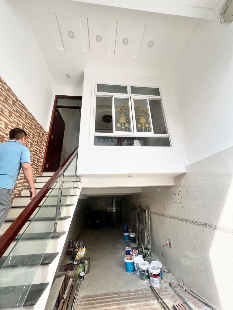 Siêu phẩm 4 tầng Lê Văn Quới- , kết cấu 1 trệt 3 lầu, có tầng HẦM