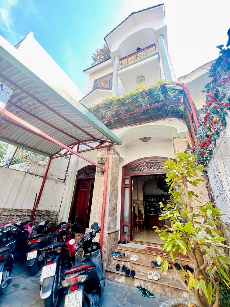 BIỆT THỰ ĐẸP 3 TẦNG 318M2-MẶT TIỀN ĐÔ ĐỐC LỘC-GIÁ 28.9 TỶ