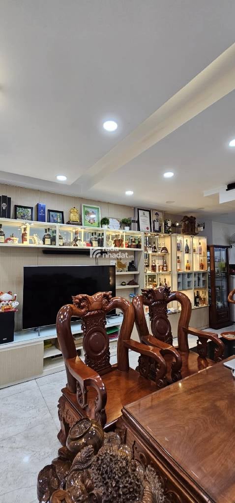 MẶT TIỀN KINH DOANH QUẬN TÂN BÌNH - 6 TẦNG - FULL NỘI THẤT CAO CẤP - DTS 243M2 - KHU VIP CỘNG HÒA 