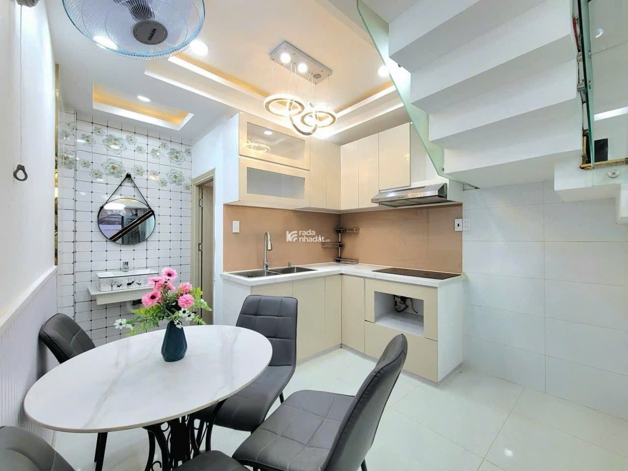 Duy nhất nhà Nguyễn Biểu P1 Q5- 29.6m2 -3PN - 2 tỷ 790 -Sổ hồng riêng - gần ngã 6 Cộng Hoà