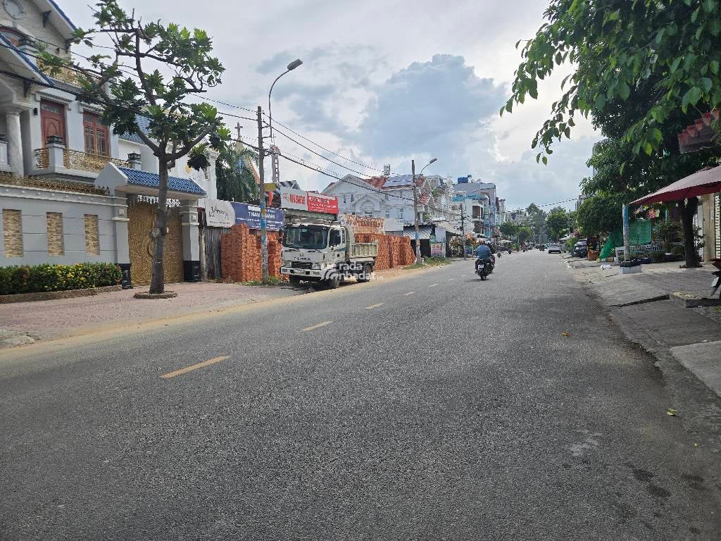 BÁN NHÀ MẶT TIỀN KINH DOANH TÊN LỬA 90M2 14.5 TỶ 4 TẦNG 4PN NGAY AEON MALL BÌNH TÂN 