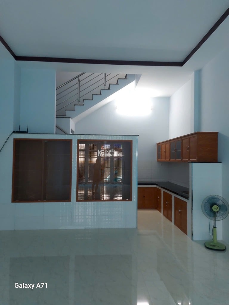 BÁN NHÀ HƯƠNG LỘ 3 140M2 3 TẦNG 11.8 TỶ HẺM XE TẢI THÔNG KẾ AEON MALL TÂN PHÚ