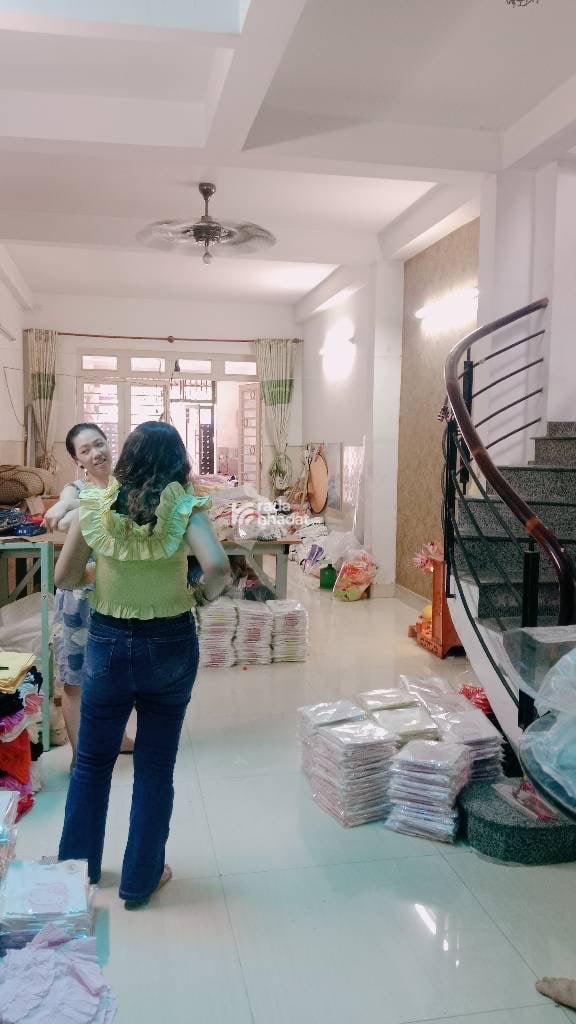 Bán nhà gần kênh tham lương AEON tân phú