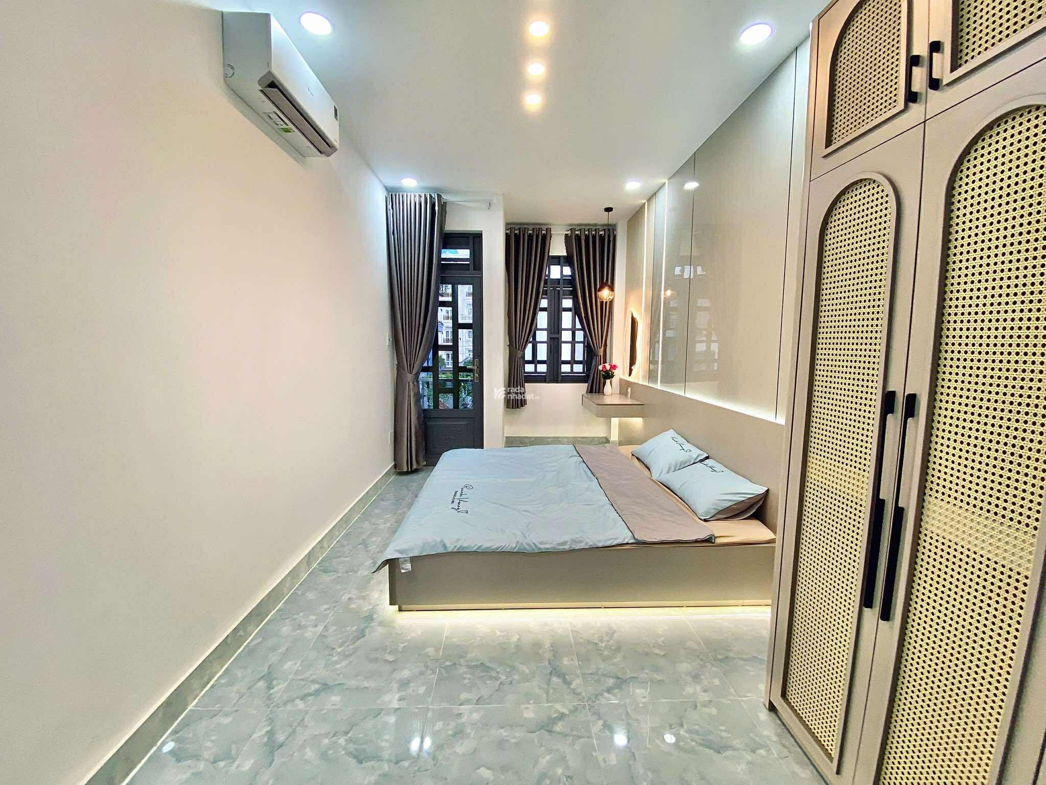 HXH PHAN HUY ÍCH - NGANG KHỦNG 6M - 4 TẦNG FULL NỘI THẤT - CHỈ 7.68 TỶ