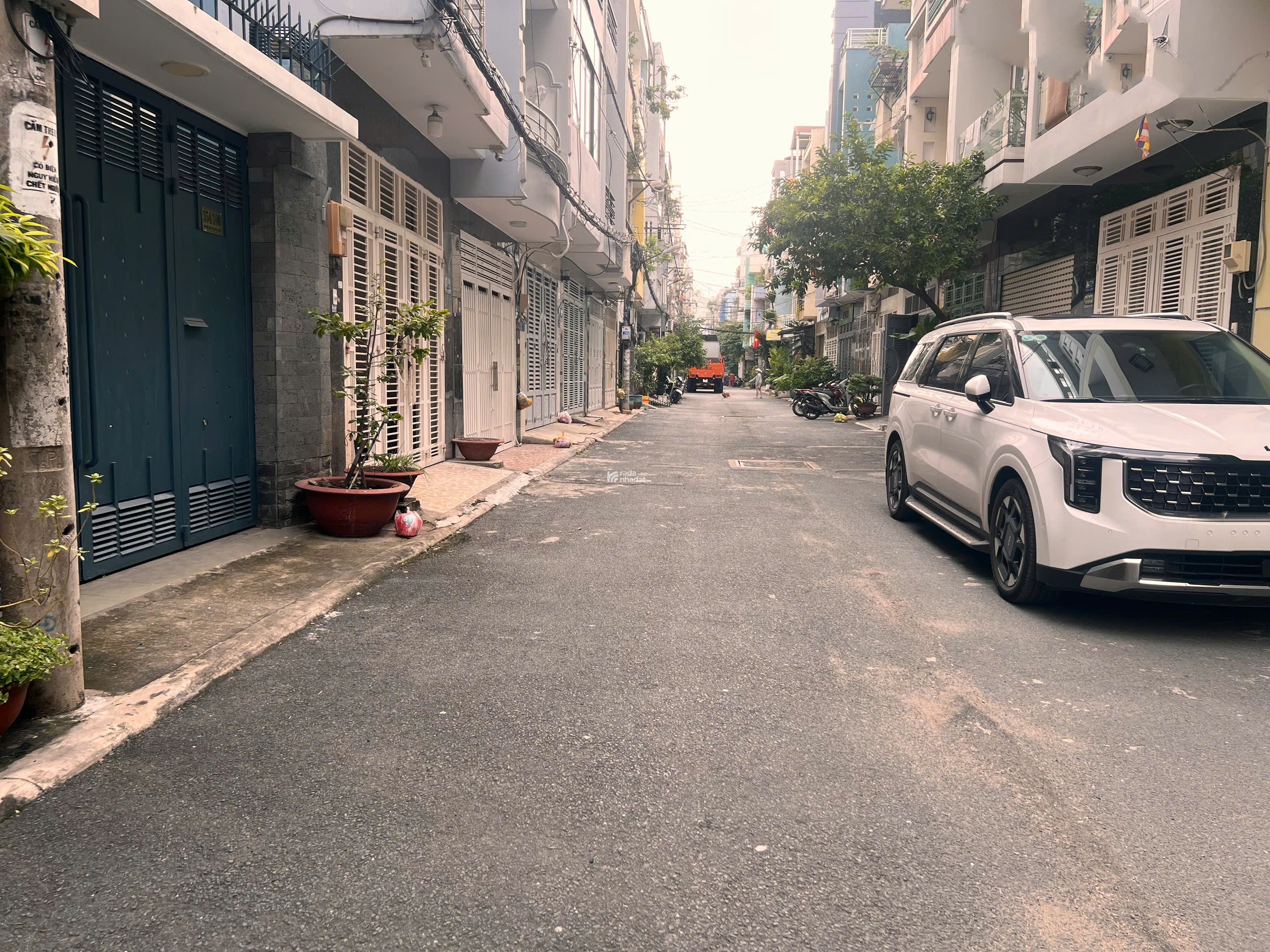 Chỉ 8.6 Tỷ-Bán Nhà Bình Thạnh-Hẻm Xe Hơi 8m-Khu Phân Lô Vip-4x16m-Giá Rẻ Sổ Vuông K Lỗi Phong Thủy.