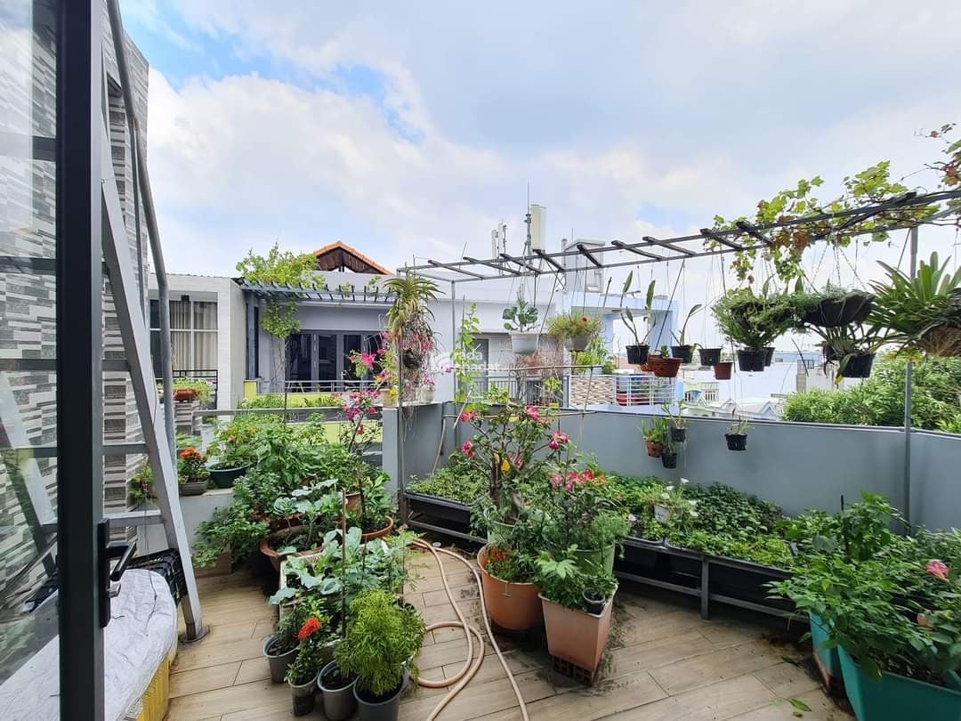 Nhà đẹp bán gấp 5 lầu, hẻm ô tô, đường Nguyễn Hữu Dật, P. Tây Thạnh, Tân Phú, chỉ 9,8 tỷ TL