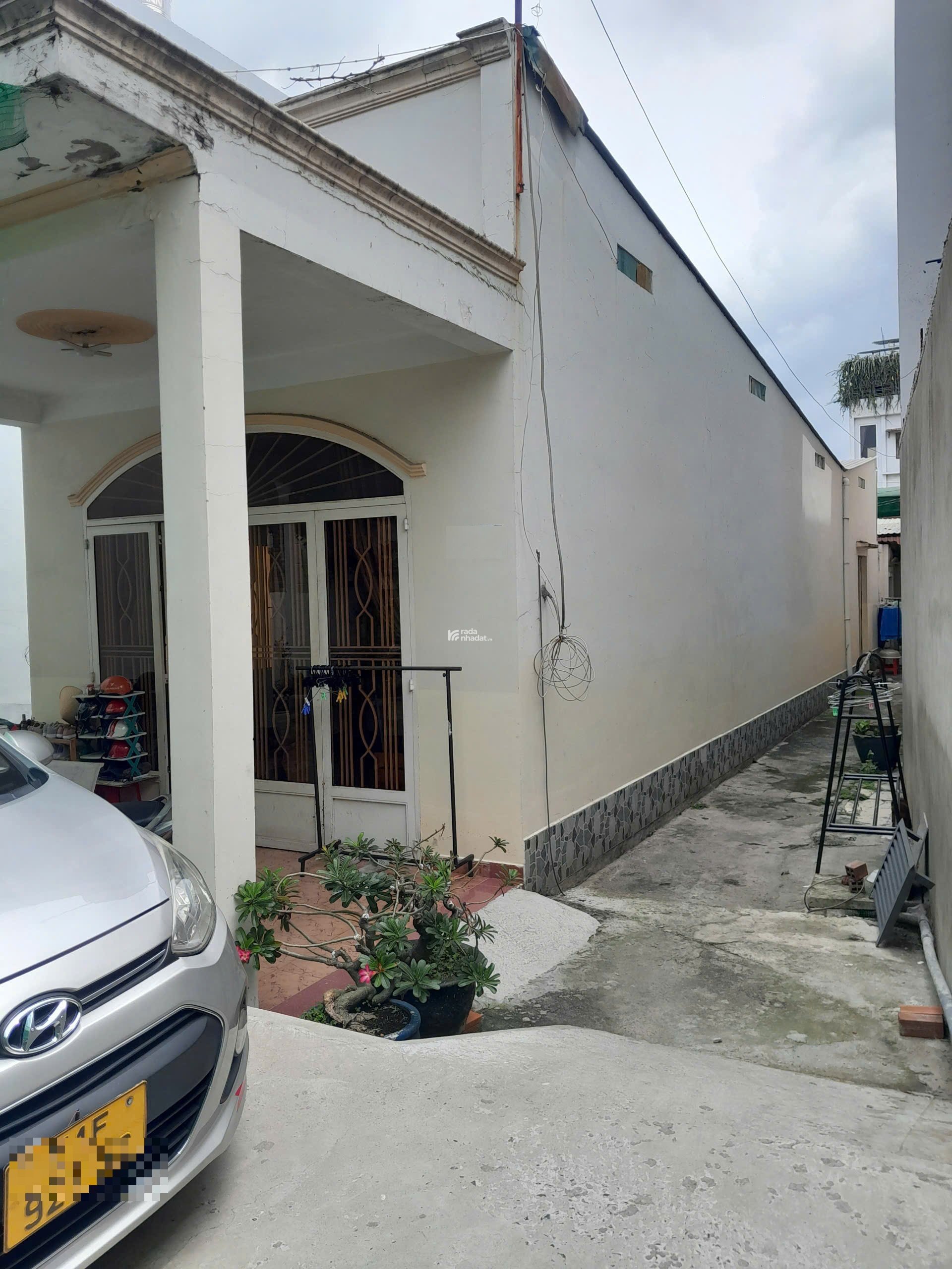 NHÀ DIỆN TÍCH LỚN 216m2, ĐƯỜNG ĐÔNG HƯNG THUẬN 2, HẺM XE HƠI, 6,7x32m