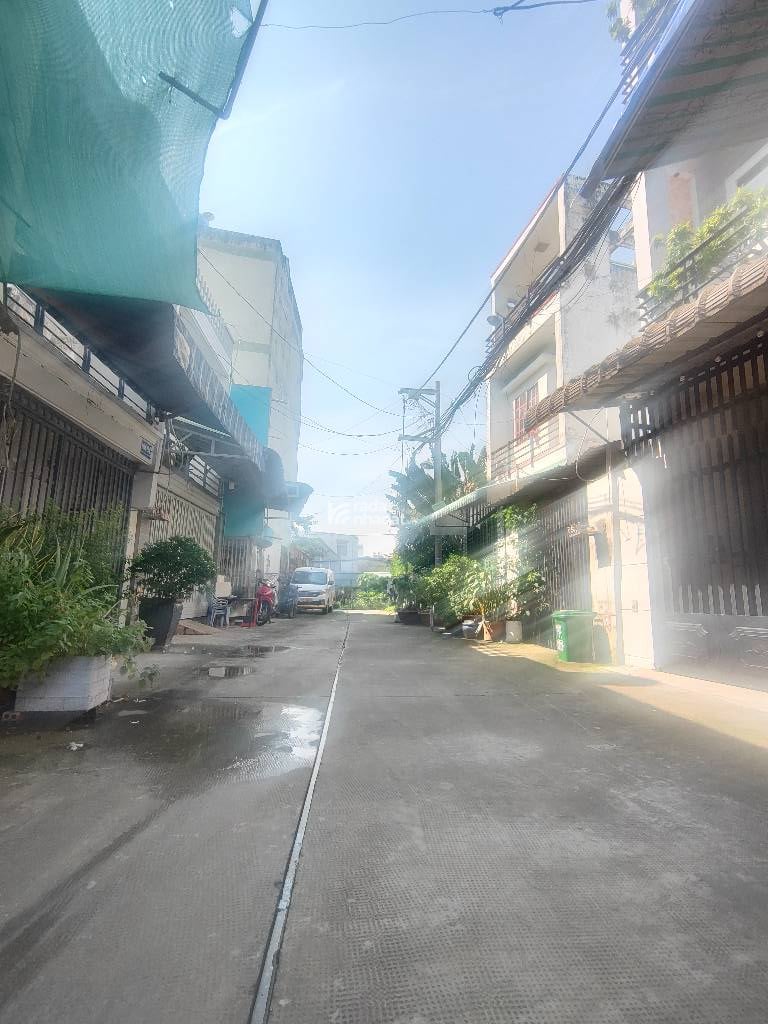 BÁN NHÀ QUỐC LỘ 1A 63M2 4.X TỶ 4PN BTCT GẦN BẾN XE MIỀN TÂY HẺM OTO THÔNG BÌNH TÂN 