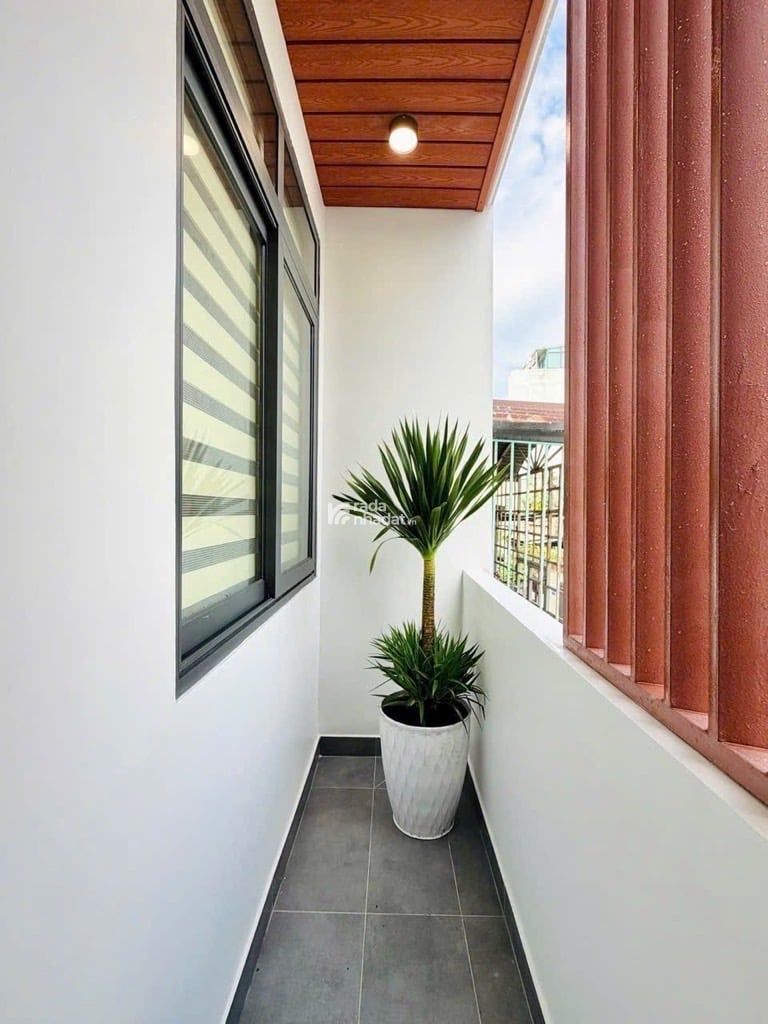 TÂN BÌNH - GẦN GA METRO, GA T3 SÂN BAY -  XE TẢI THÔNG - KINH DOANH TỐT  - FULL NỘI THẤT XỊN 