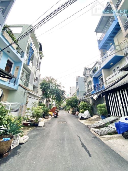 BÁN NHÀ LÊ CÔNG PHÉP 68M2 3 TẦNG 4PN 5.5 TỶ NGAY BẾN XE MIỀN TÂY KHU DÂN TRÍ CAO BÌNH TÂN