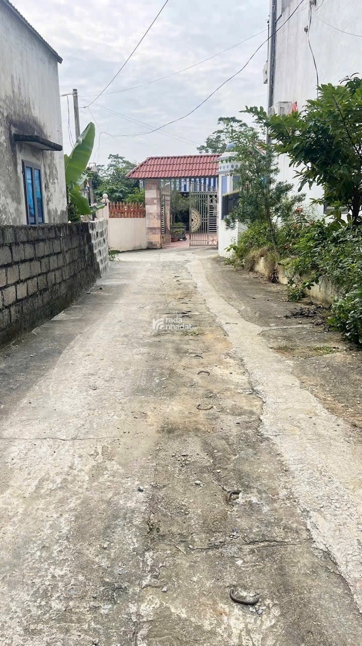  Bán lô đất 100m2 full thổ cư – MT hơn 9m, nở hậu đẹp