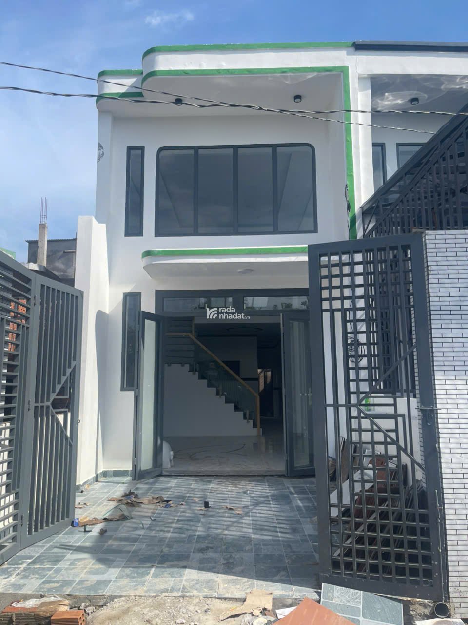 CẦN BÁN NHÀ GÁC LỬNG SỔ HỒNG, SÂN ĐẤT ĐẸP, VỊ TRÍ ĐÔNG DÂN CƯ GẦN CẦU BẠCH ĐẰNG
