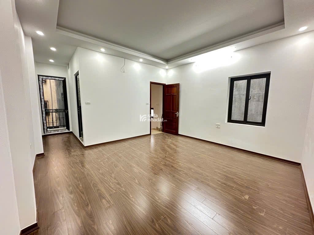 Nhà Đẹp Ở Ngay  Ngõ Thoáng  30m2  Giá Tốt  