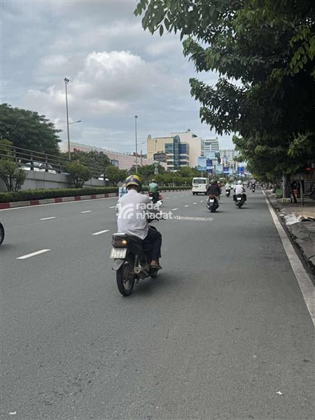  Nhà mặt tiền Cộng Hòa, Đang cho thuê 30tr/tháng 