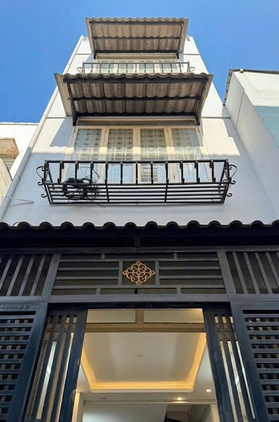 Bán nhà Huỳnh Văn Bánh , QUẬN PHÚ NHUẬN, 3.1 x 6.5m , 4 Tầng , 4.95 tỷ