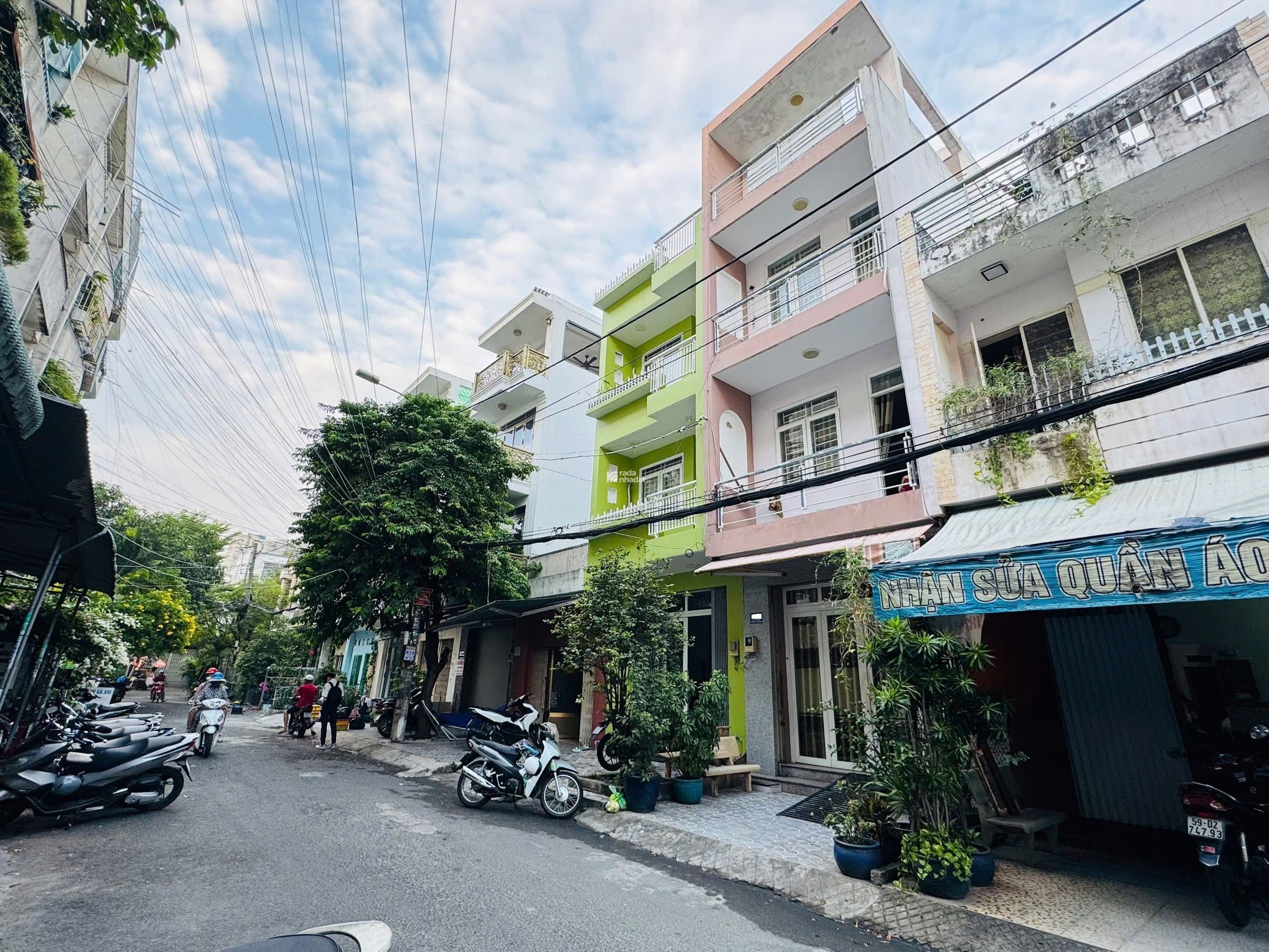 Nhà MT đường 10m cư xá Độc Lập, 60m2, 4 tầng, chỉ 9.9 tỷ TL, SIÊU ĐẸP