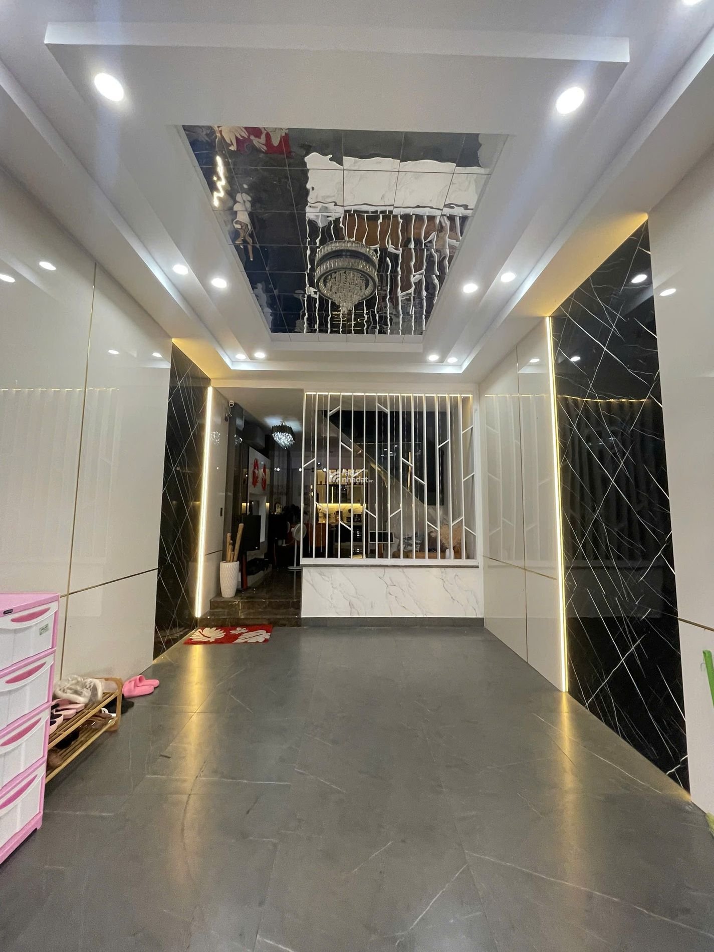 Nhà MT đường 10m cư xá Độc Lập, 60m2, 4 tầng, chỉ 9.9 tỷ TL, SIÊU ĐẸP