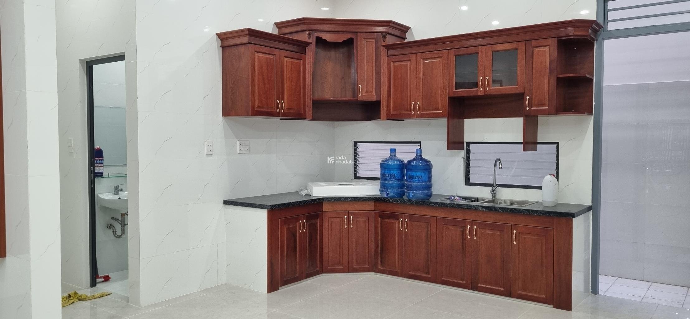 SIÊU PHẨM 4 LẦU - NGANG KHỦNG 6M X 15M - ĐƯỜNG HƯƠNG LỘ 2- 4PN - 5 WC 