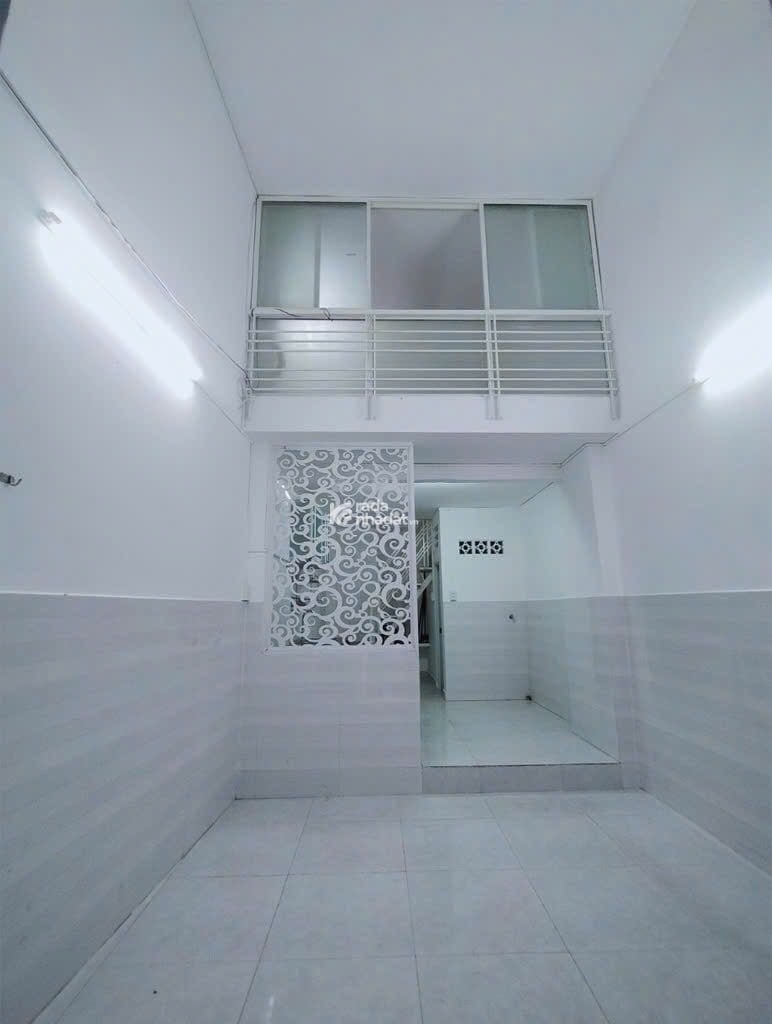 HẺM XE HƠI NHIÊU TỨ, PHÚ NHUẬN, 26M2 MỚI CÓ KC Ở NGAY. GIẢM 350TR CHỈ CÒN 4T TL 