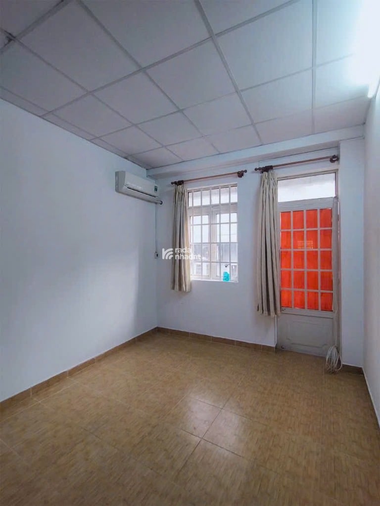 HẺM XE HƠI NHIÊU TỨ, PHÚ NHUẬN, 26M2 MỚI CÓ KC Ở NGAY. GIẢM 350TR CHỈ CÒN 4T TL 