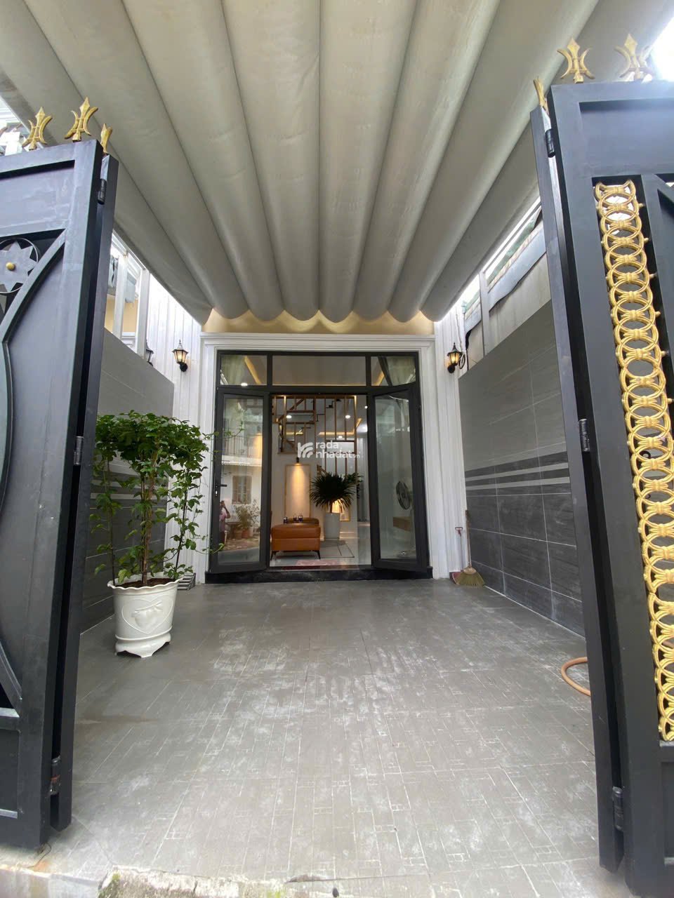 NHÀ 1 TRỆT 1 LẦU - TL15, GẦN NGÃ TƯ GA - XE HƠI ĐẬU CỬA