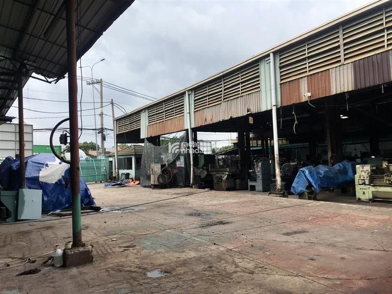 MẶT TIỀN QL1A, NGANG KHỦNG 70m, GẦN BẾN XE NGÃ TƯ GA, 2634m2 CHỈ 45 TỶ.