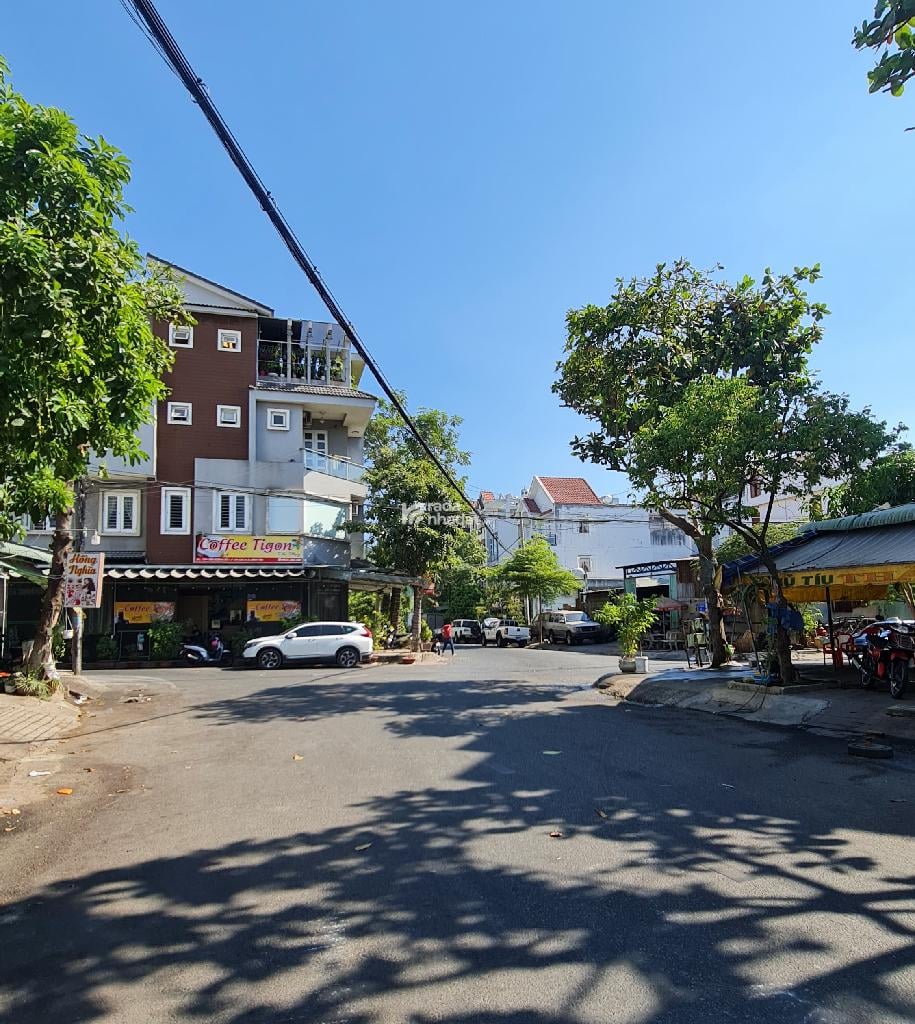 BÁN NHÀ PHAN CÁT TƯU 80M2 3 TẦNG 5 PHÒNG NGỦ CHỈ 5.9 TỶ GIÁP Q6 GẦN AEON MALL TÊN LỬA