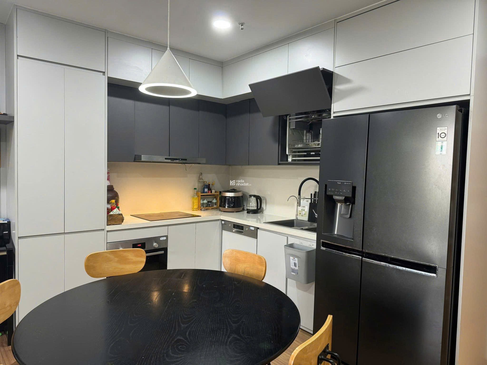 Sở hữu ngay căn chung cư Central Plaza đường Phạm Văn Hai, Tân Bình/ 60m2 Giá 3 Tỷ 250Tr/ SHR