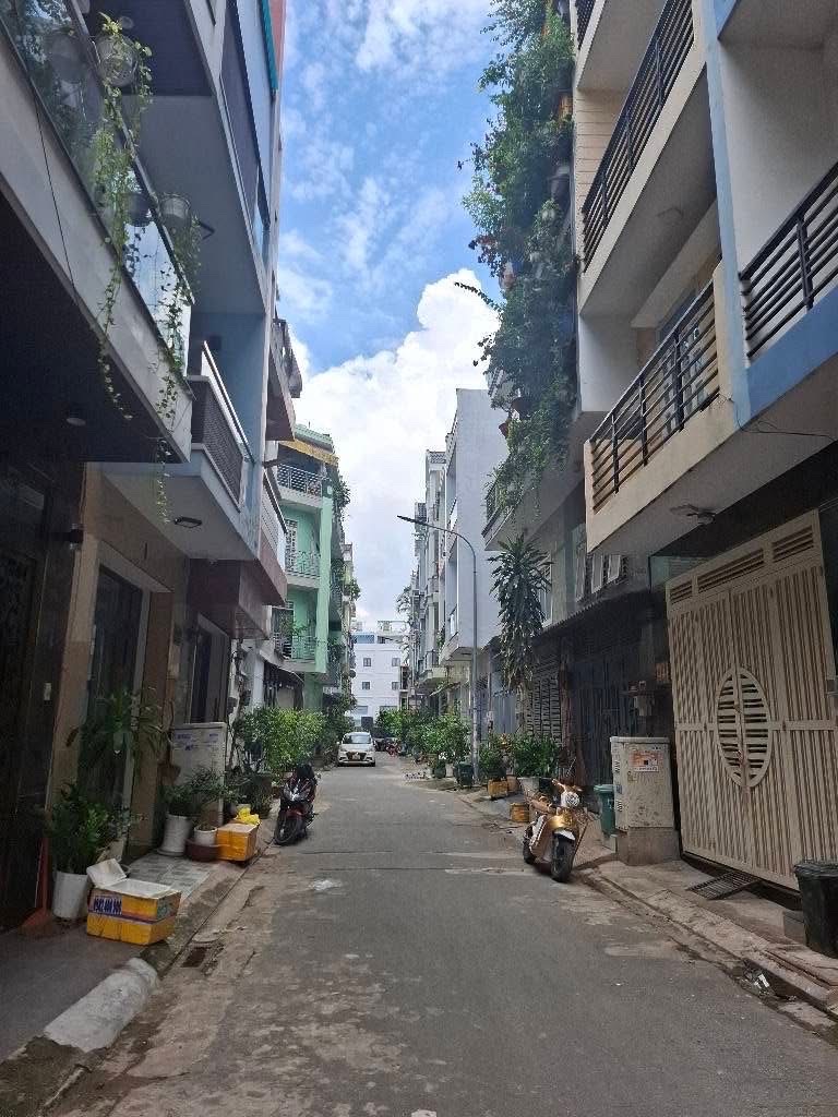 NHÀ ĐẸP PHÙ HỢP GIA ĐÌNH Ở ĐÔNG NGƯỜI ĐÂY ĐỦ CÔNG NĂNG