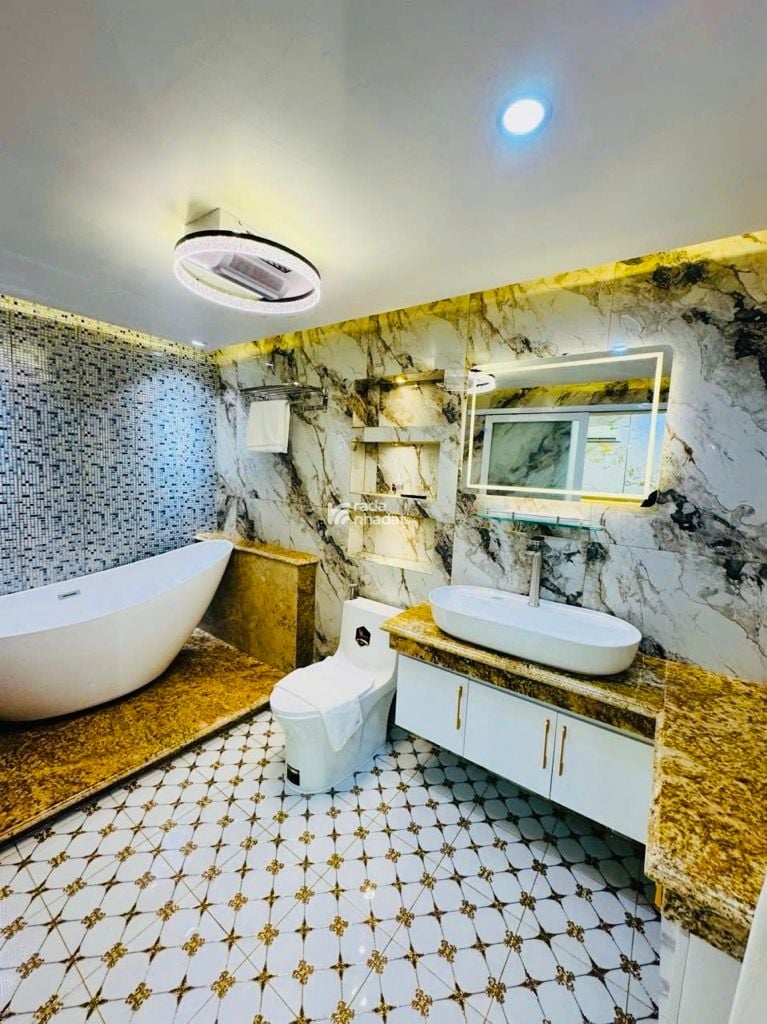 SIÊU PHẨM BIỆT THỰ TÂN BÌNH GIÁP QUẬN 10 - 74M2 NỞ HẬU - Ô TÔ ĐỖ CỬA - FULL NỘI THẤT XỊN - MUA ĐÓN 