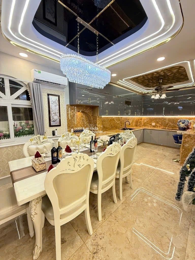 SIÊU PHẨM BIỆT THỰ TÂN BÌNH GIÁP QUẬN 10 - 74M2 NỞ HẬU - Ô TÔ ĐỖ CỬA - FULL NỘI THẤT XỊN - MUA ĐÓN 